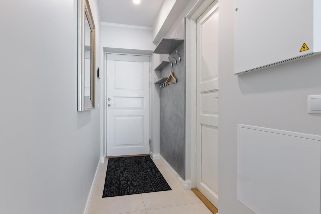 Brand New, Cozy And Quiet 1 Bedroom Apartment, Free Parking Таллин Экстерьер фото