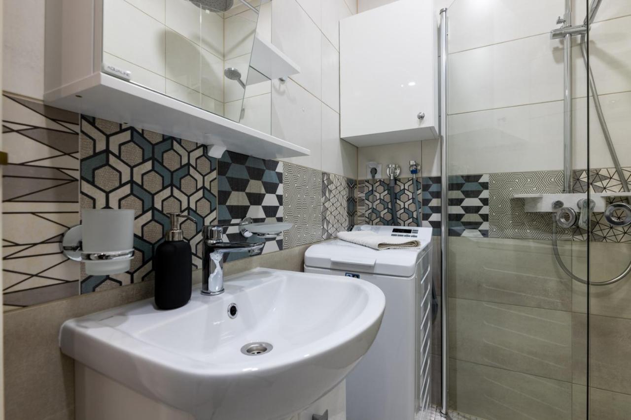 Brand New, Cozy And Quiet 1 Bedroom Apartment, Free Parking Таллин Экстерьер фото